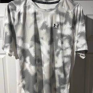 Under Armour Camouflage Gray and White Tee